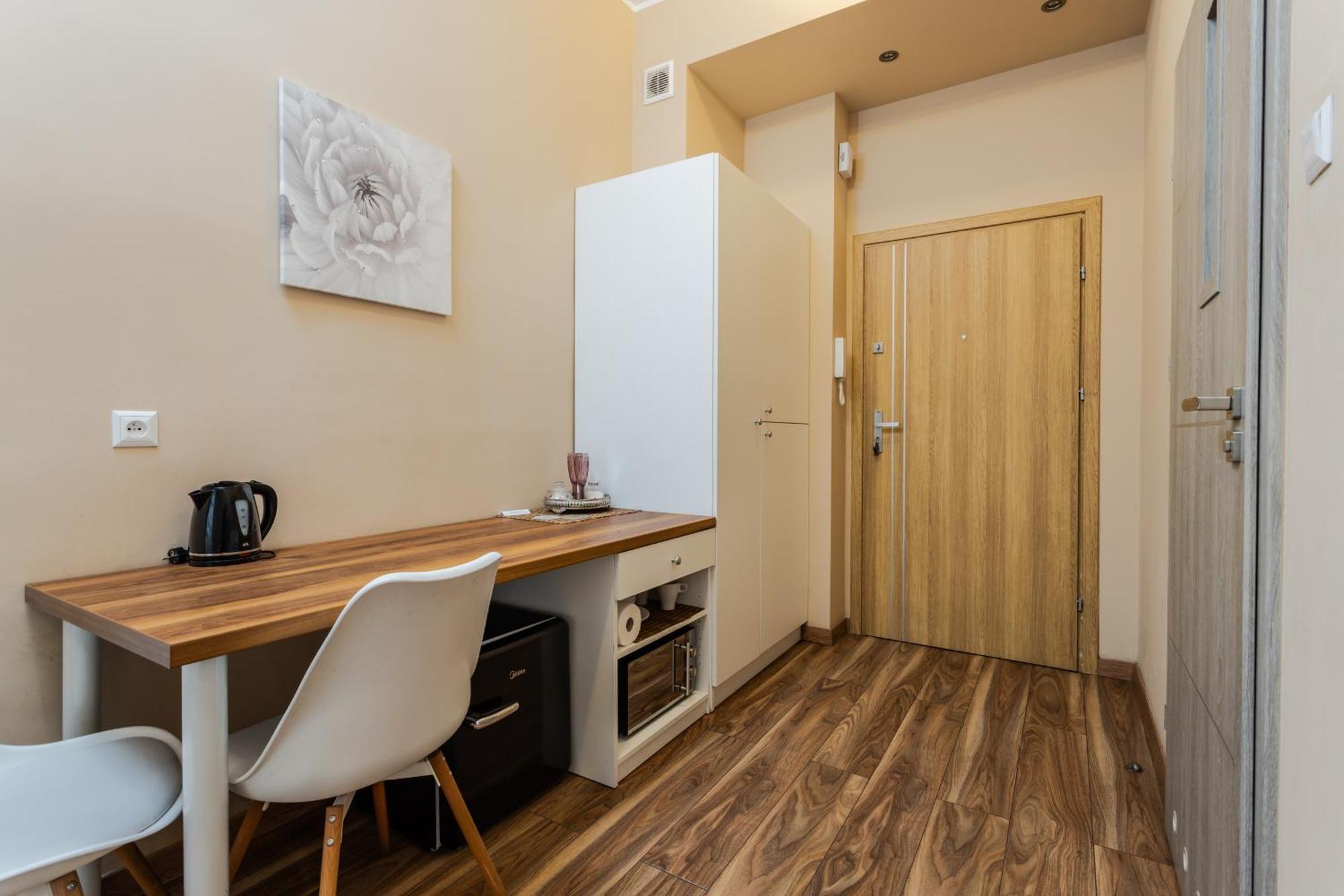 Functional And Comfortable Very Berry Studios In Poznan By Noclegi Renters Bagian luar foto