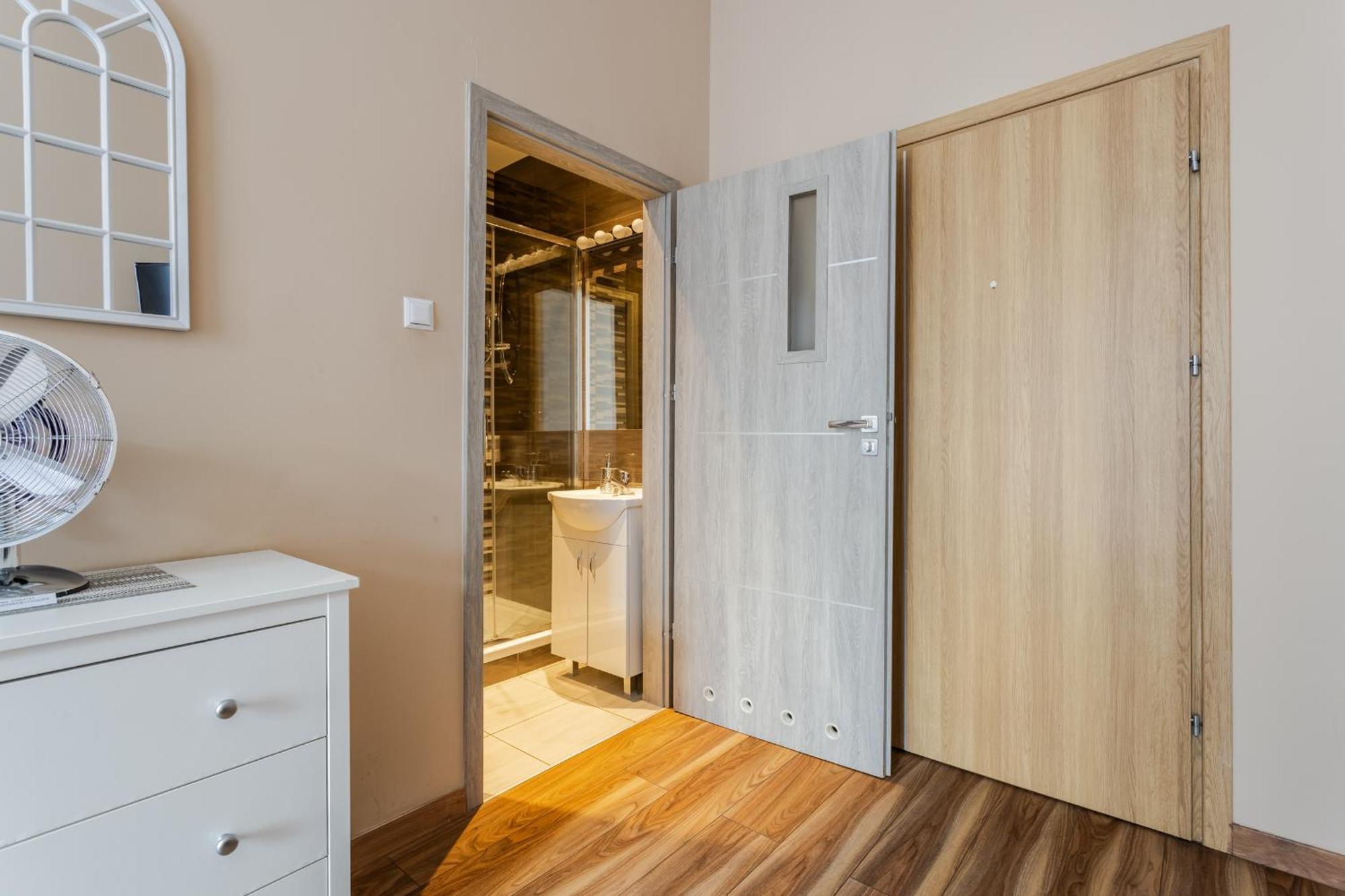 Functional And Comfortable Very Berry Studios In Poznan By Noclegi Renters Bagian luar foto