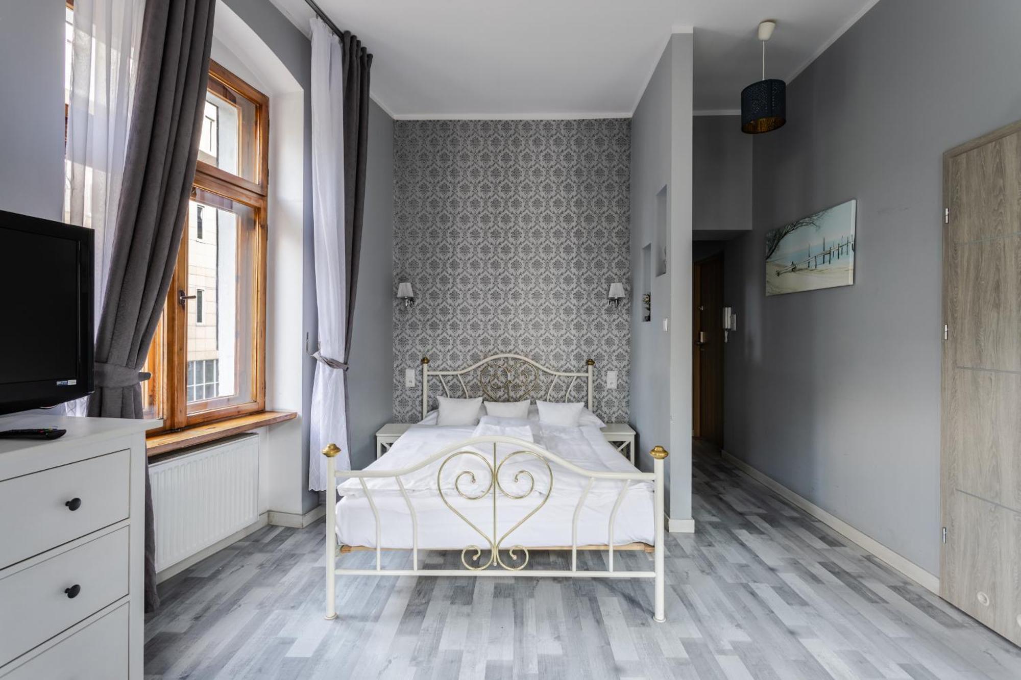 Functional And Comfortable Very Berry Studios In Poznan By Noclegi Renters Bagian luar foto